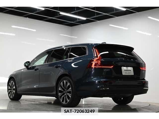 Volvo V60 2025-09 7804075-2