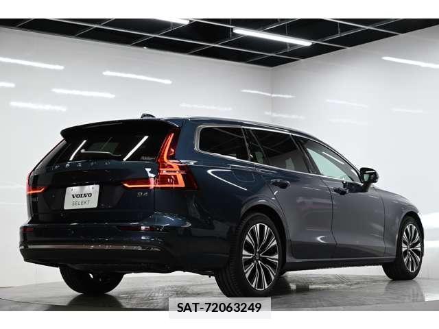 Volvo V60 2025-09 7804075-3