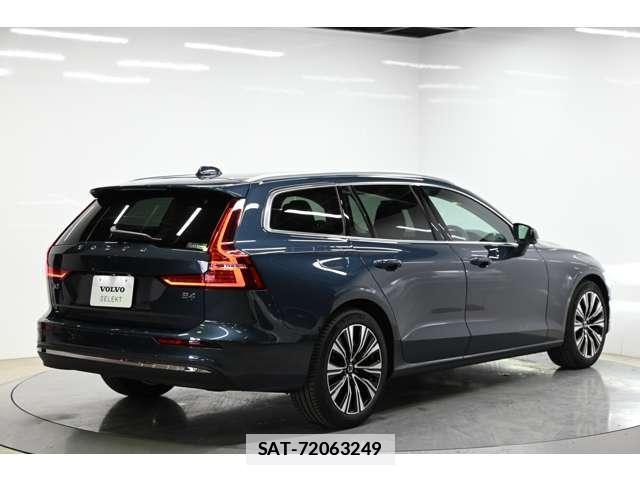Volvo V60 2025-09 7804075-7