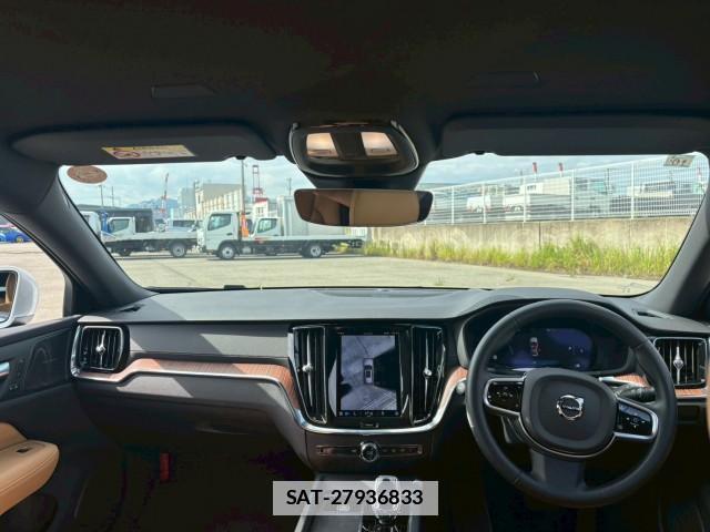 Volvo V60 2024-10 7805807-10