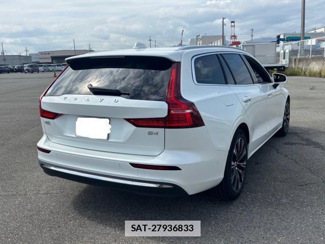 Volvo V60 2024-10 7805807-2