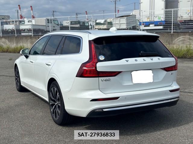 Volvo V60 2024-10 7805807-4