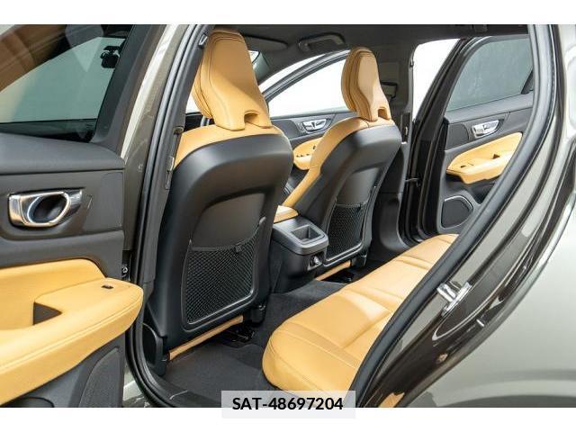 Volvo V60 2019-03 7807052-13