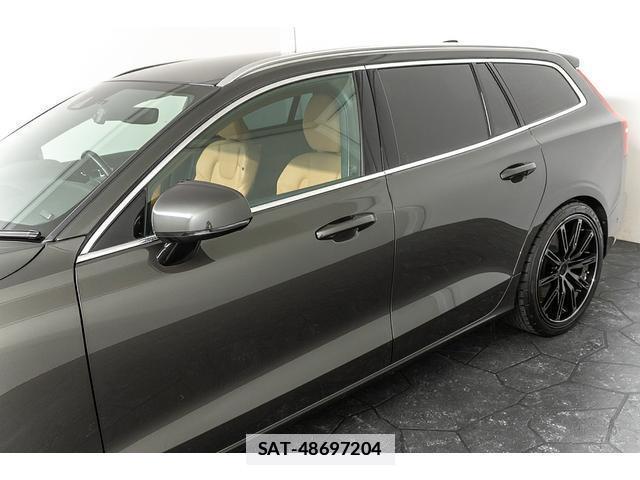 Volvo V60 2019-03 7807052-7
