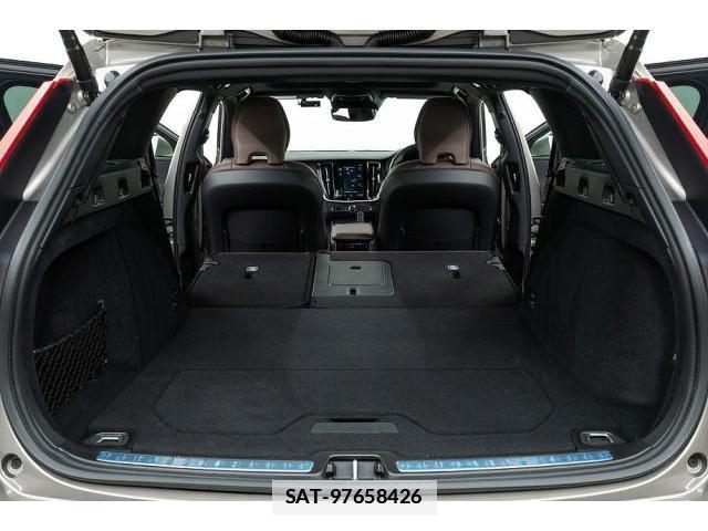 Volvo V60 2021-08 7807069-15