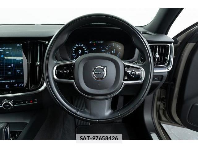 Volvo V60 2021-08 7807069-17