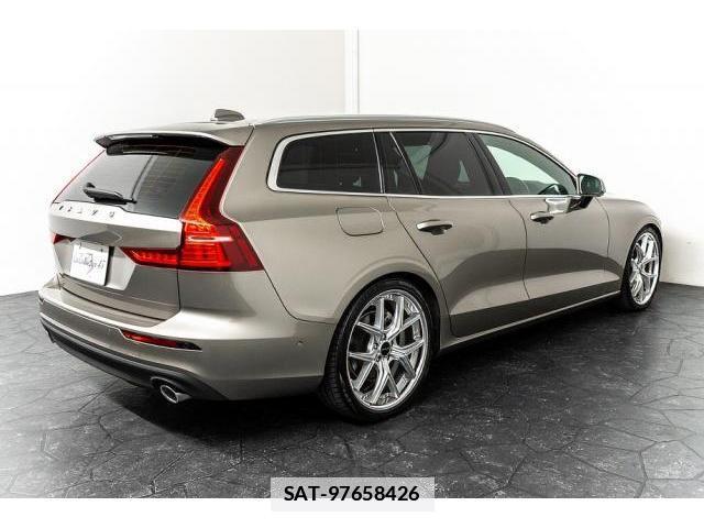 Volvo V60 2021-08 7807069-8