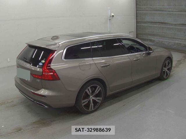 Volvo V60 2021-01 7809129-1
