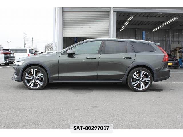 Volvo V60 2021-11 7809467-14