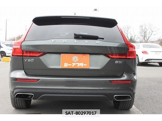 Volvo V60 2021-11 7809467-16