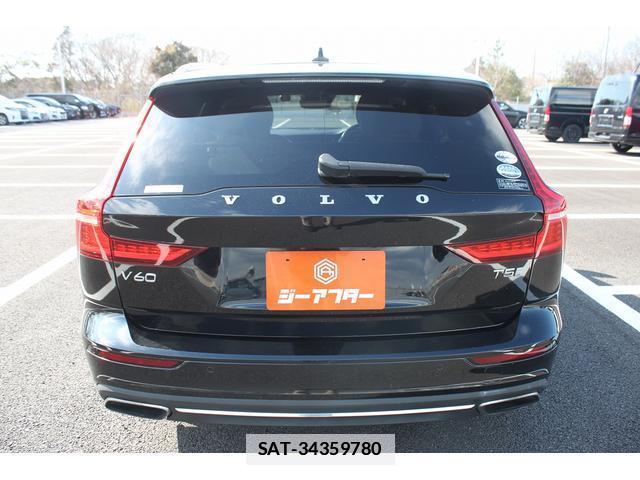 Volvo V60 2018-12 7809483-11