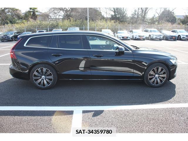 Volvo V60 2018-12 7809483-9