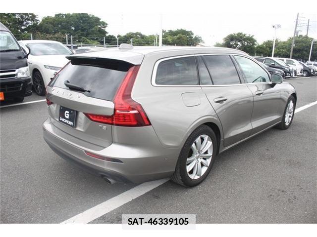 Volvo V60 2019-03 7809546-10
