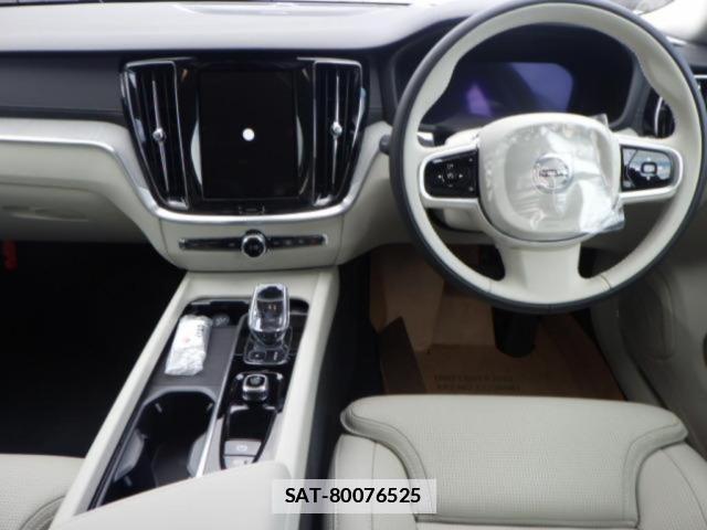 Volvo V60 2025-11 7810349-2