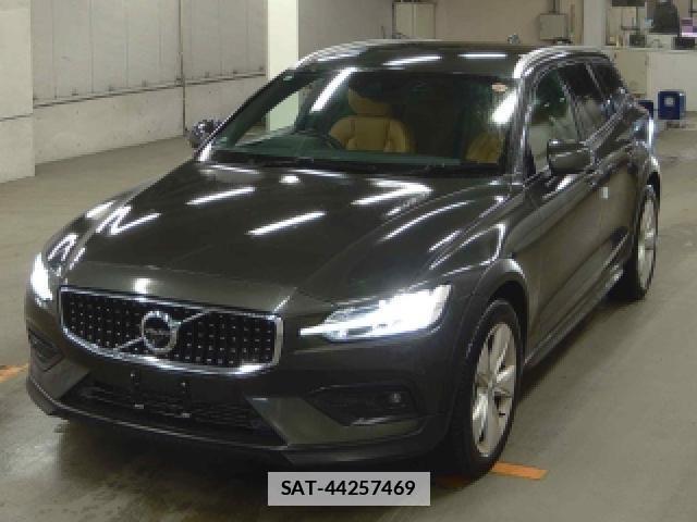 Volvo V60 2019-10 7811030-0