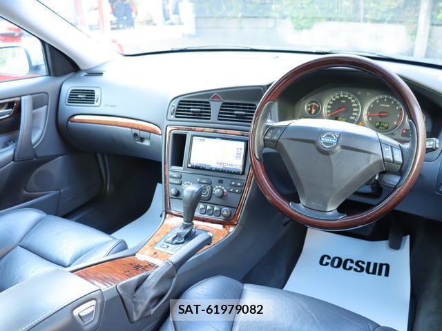 Volvo V70 2006-05 7794473-15
