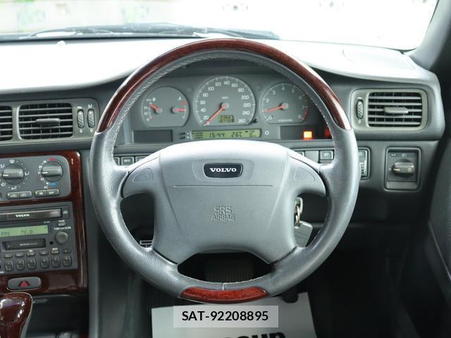 Volvo V70 2000-03 7794481-11