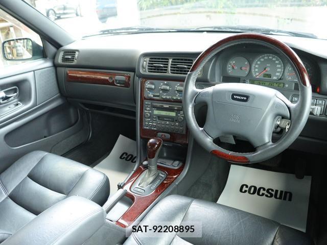 Volvo V70 2000-03 7794481-12