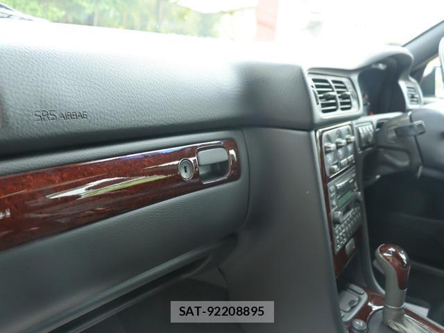 Volvo V70 2000-03 7794481-15