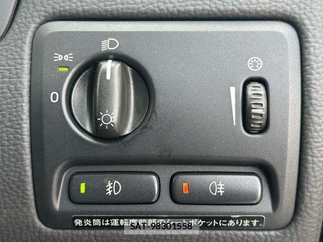 Volvo V70 2007-05 7796955-13