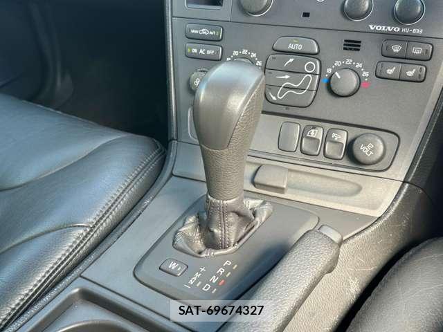 Volvo V70 2001-12 7796963-10