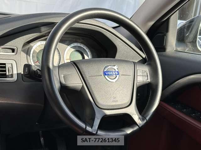 Volvo V70 2011-02 7796968-7