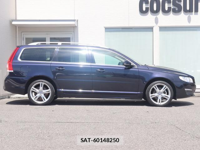 Volvo V70 2016-06 7798743-6