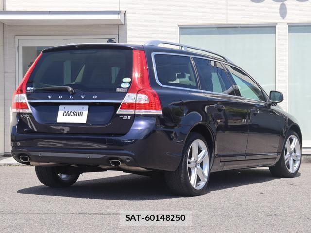 Volvo V70 2016-06 7798743-7