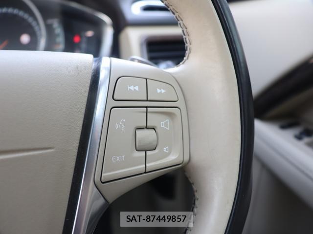 Volvo V70 2015-09 7798747-14
