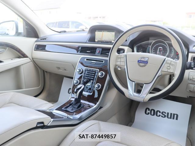 Volvo V70 2015-09 7798747-15