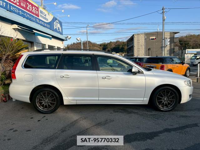 Volvo V70 2015-07 7800967-4