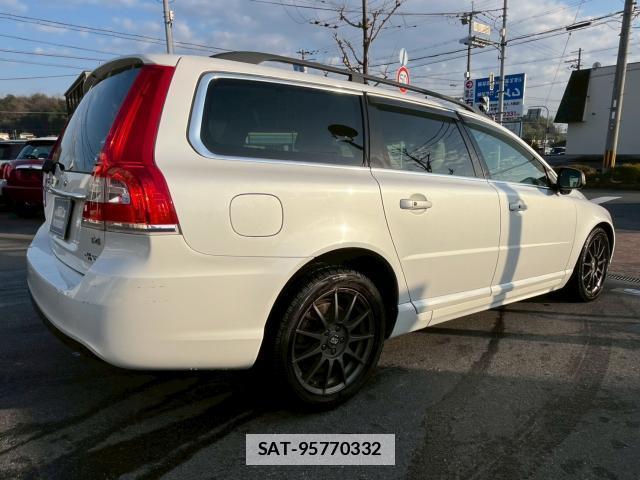 Volvo V70 2015-07 7800967-5