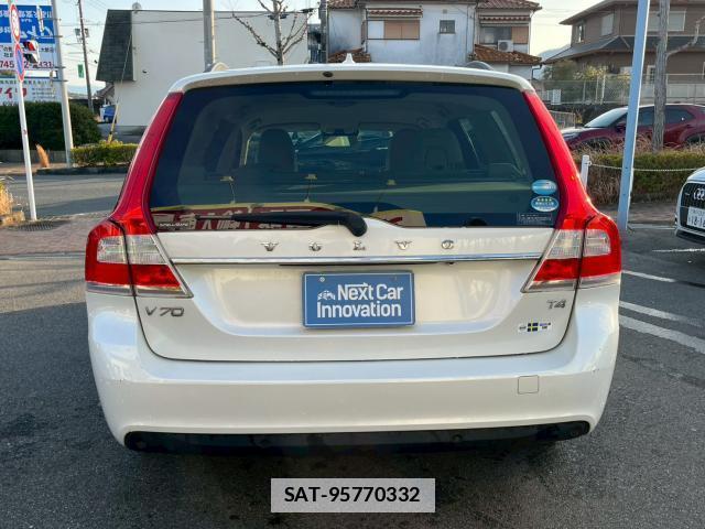 Volvo V70 2015-07 7800967-6