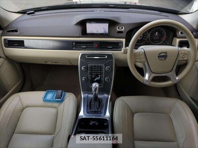 Volvo V70 2013-02 7809218-2