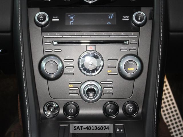 Aston Martin V8 2015 7802531-12
