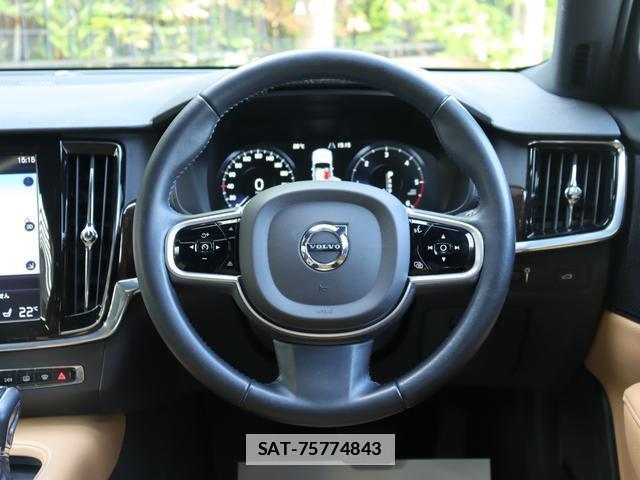 Volvo V90 2020-02 7794487-11