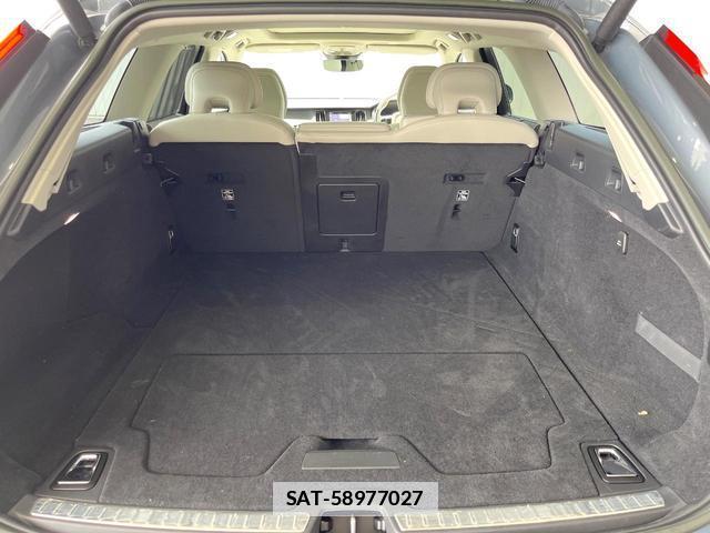 Volvo V90 2024-06 7794514-17