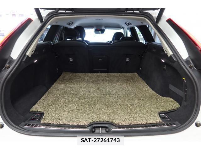 Volvo V90 2018-10 7796205-18