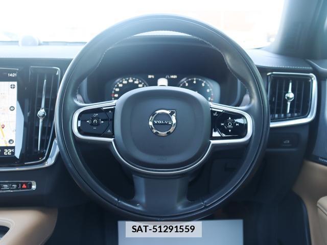 Volvo V90 2021-09 7798740-11