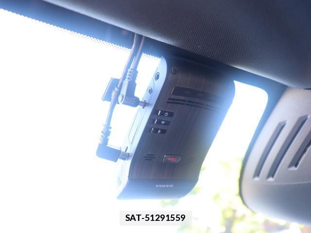 Volvo V90 2021-09 7798740-16