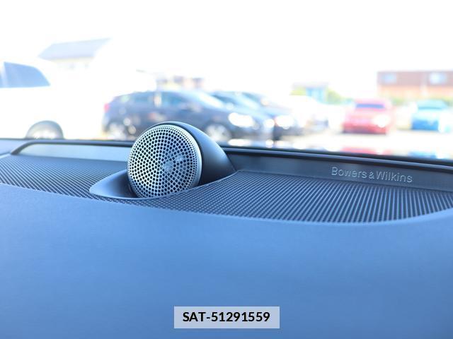 Volvo V90 2021-09 7798740-17