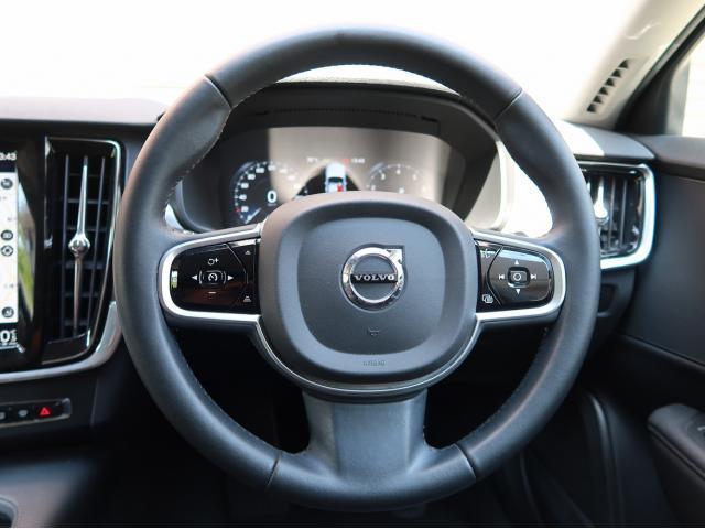 Volvo V90 2017-06 7806546-7