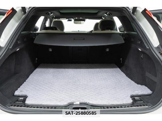 Volvo V90 2021-04 7807063-15