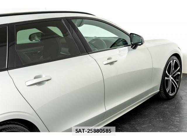Volvo V90 2021-04 7807063-9
