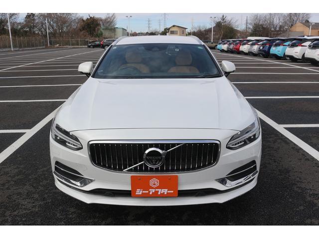 Volvo V90 2017-06 7809463-3