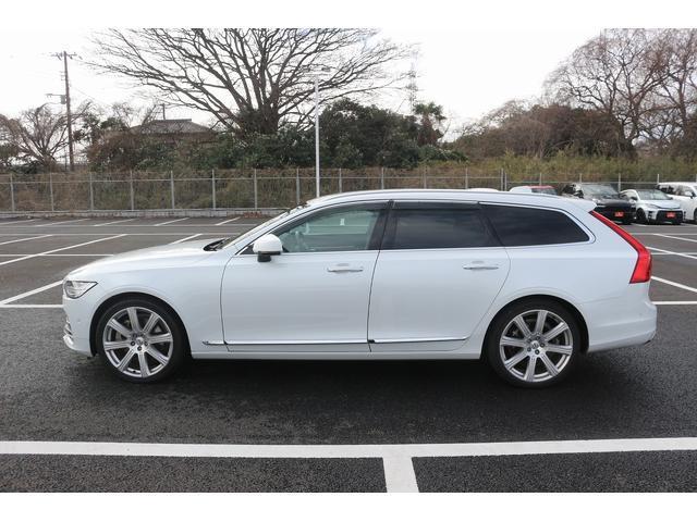 Volvo V90 2017-06 7809463-5