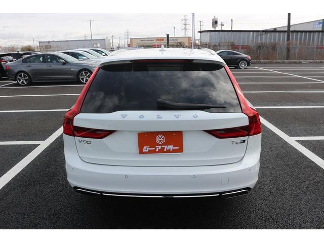 Volvo V90 2017-06 7809463-7