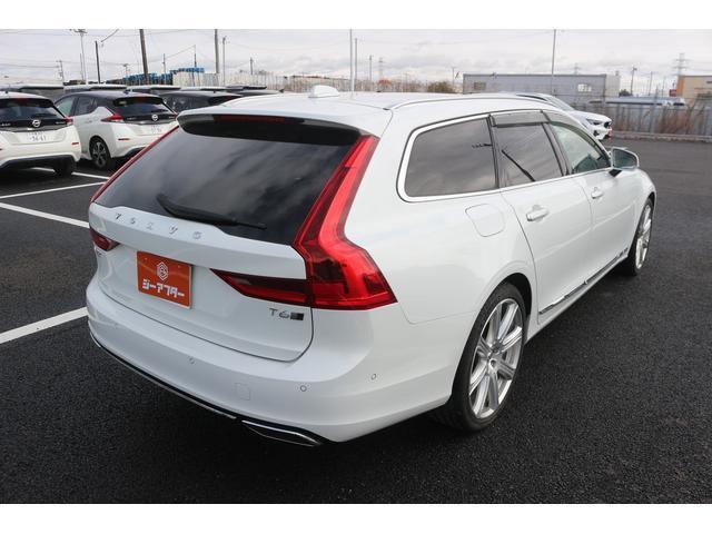 Volvo V90 2017-06 7809463-8