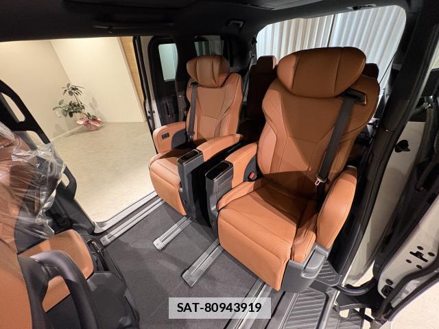 Toyota VELLFIRE 2026-04 7795349-6