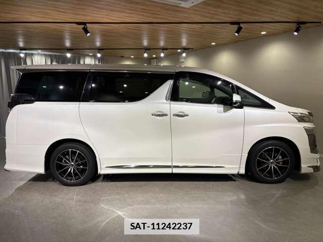 Toyota VELLFIRE 2020-10 7795359-3